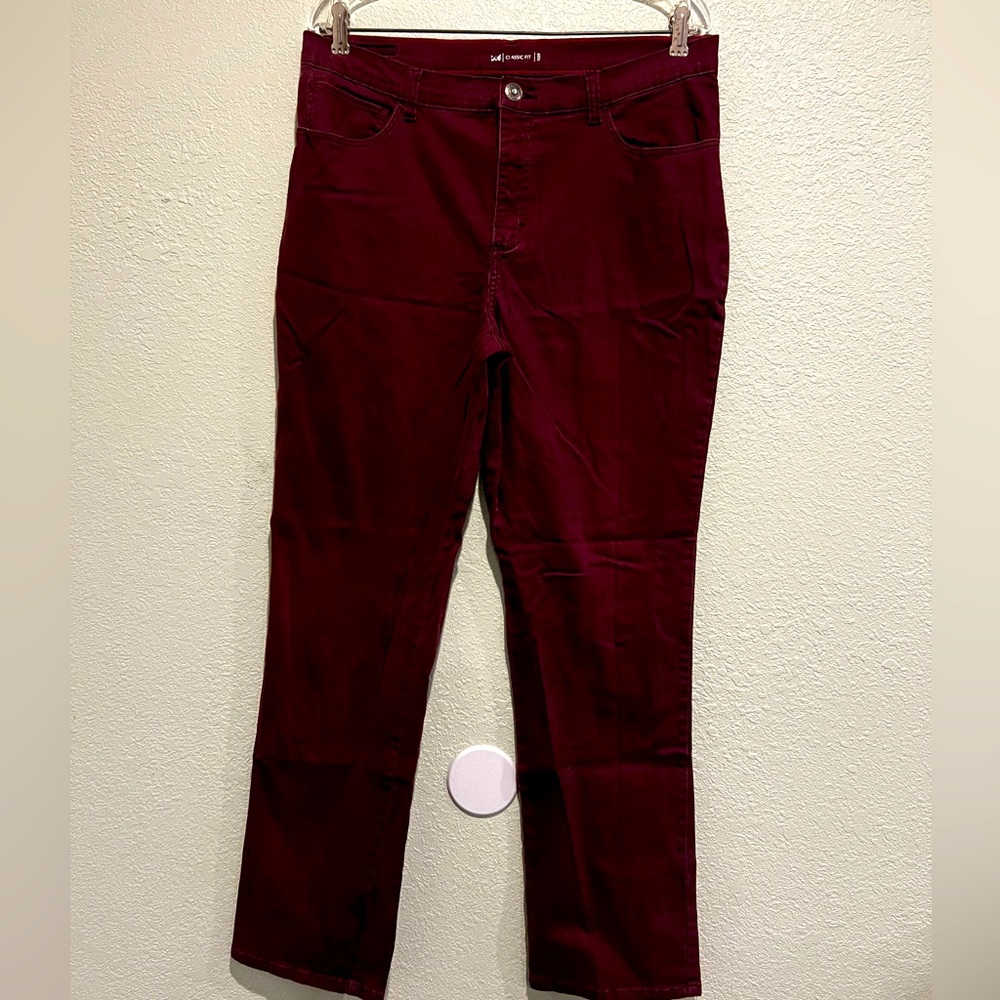 Lee Classic Fit Maroon Jeans- Size 14M